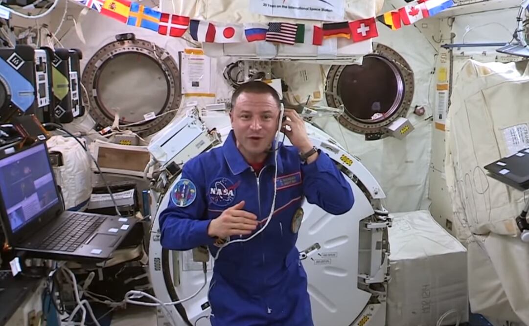 El astronauta estadounidense Andrew Morgan, anunció cuando Santa sobrevolaba la India / Captura de pantalla