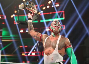 Rey Mysterio renunciará al título de los Estados Unidos