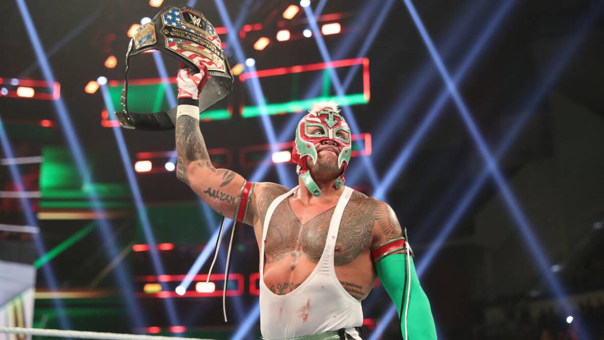 Facebook Rey Mysterio