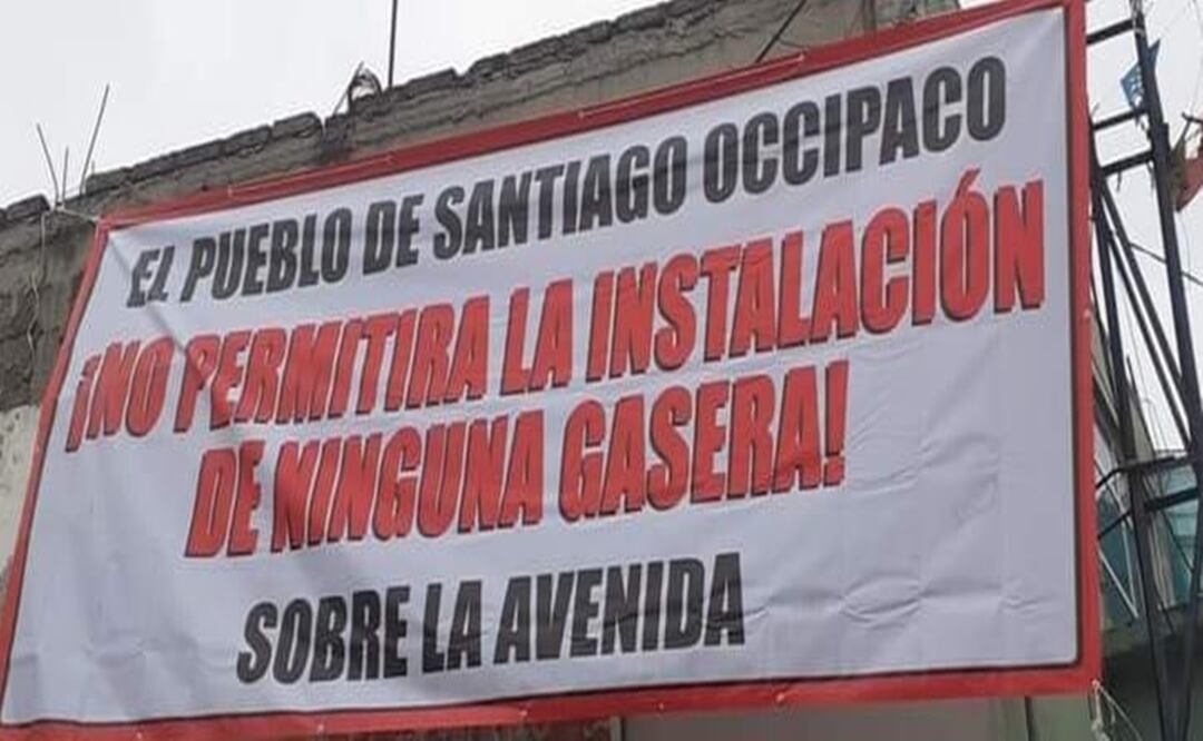 Habitantes de Santiago Occipaco, Naucalpan bloquean avenida San Mateo en rechazo a gasera. Foto: Rebeca Jiménez