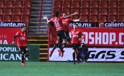 Xolos derrotó a los Gallos Blancos en la Jornada 12