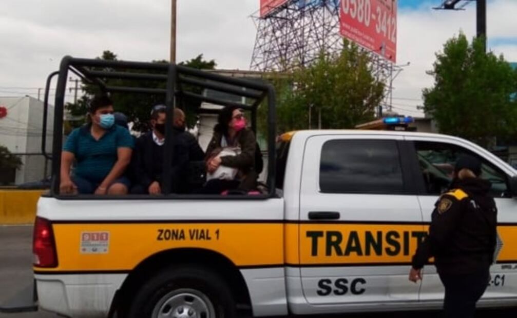 Reportan bloqueo sobre Circuito Interior a la altura del Aeropuerto CDMX