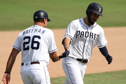 Padres se lleva la serie ante Dodgers en el regreso de MLB a México