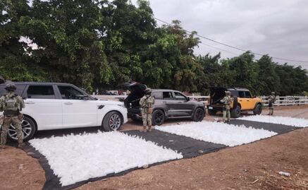 Aseguran vehículos cargados con metanfetamina en Sinaloa; resguardan rancho en donde los encontraron