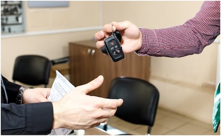 Venta de autos nuevos retrocede 9% en octubre por falta de inventario