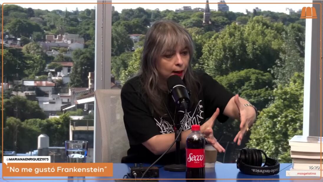 Mariana Enríquez en "La Broma Infinita" de GELATINA. Foto: Captura de pantalla de GELATINA