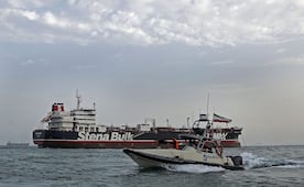 Estados Unidos ataca lanzacohetes iraníes en el estrecho de Ormuz; es la primera acción militar en semanas