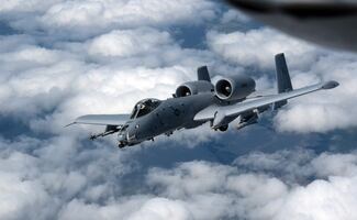 Trump confirma rescate de piloto con vida derribado en Irán; se enviaron decenas de aeronaves armadas para recuperarlo, dice