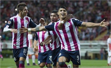 Las Chivas se imponen 2-1 a Monarcas Morelia  