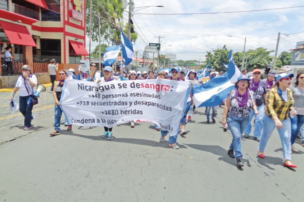 Miles de nicaragüenses salieron ayer a las calles de Managua para exigir al gobierno de Daniel Ortega la liberación inmediata de los encarcelados en el marco de la crisis sociopolítica que vive el país. (JOSÉ MELÉNDEZ. EL UNIVERSAL)