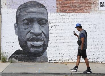 Reportan que exoficial Derek Chauvin, condenado por el asesinato de George Floyd, fue apuñalado en prisión