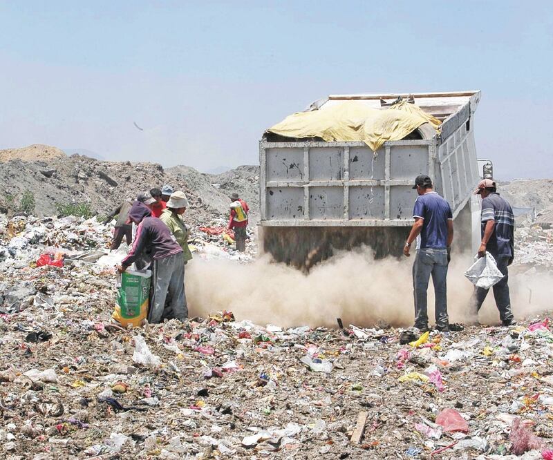 En todo el territorio mexiquense operan 59 tiraderos de basura a cielo abierto; sólo 10 de ellos son controlados. Foto: ESPECIAL