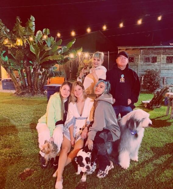 Ellas son todas las hermanas de Karol G y a qué se dedican