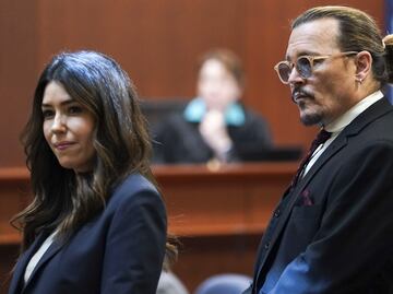 ¿Qué contestó Camille cuando le preguntaron sobre su romance con Johnny Depp?