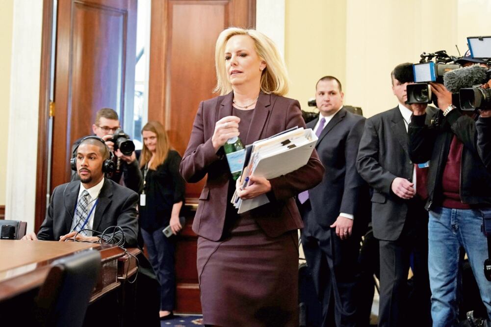 Kirstjen Nielsen, secretaria de Seguridad Nacional, al comparecer ayer ante el Comité de Seguridad Nacional de la Cámara de Representantes. Foto: JOSHUA ROBERTS. REUTERS