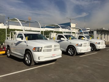 Bendito papamóvil, con el sello Hecho en México