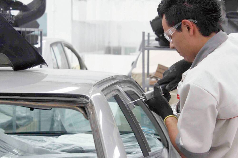 De mayo de 2015 a abril de 2016, se han vendido un millón 416 mil 428 autos (ARCHIVO EL UNIVERSAL)