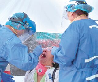 Preocupa combinación Covid-influenza