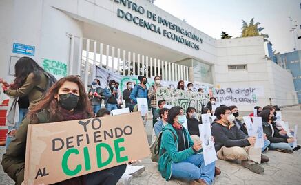 Pese a protestas, Conacyt reitera designación de Romero y pide liberar instalaciones o se afectarán hasta pagos