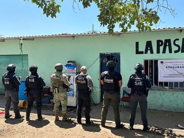 Aseguran en Michoacán "La pasadita", inmueble usado como caseta de extorsión de "Los Viagras"