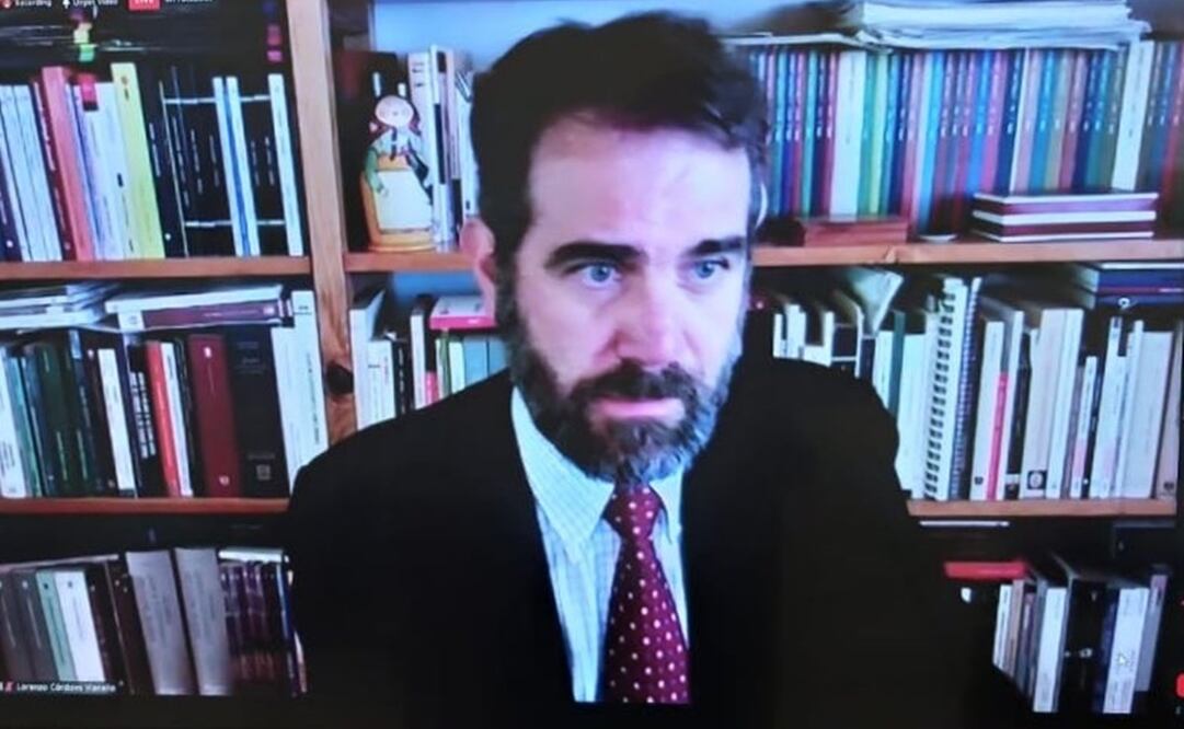 Foto tomada de Twitter @lorenzocordovav