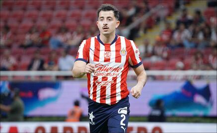 Chivas se despide oficialmente de Alan Mozo y suma más bajas que refuerzos para el Clausura 2026