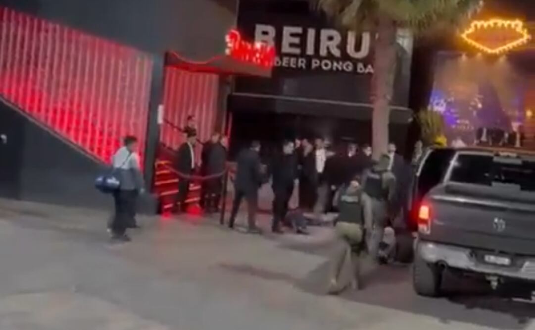 Elementos de seguridad de antro en Puebla agreden a dos personas (03/02/2025). Foto: Captura de pantalla