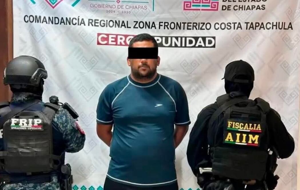 El maestro José H. Moreno Solís, acusado de acoso sexual y hostigamiento sexual fue separado temporalmente de su plaza en la escuela preparatoria Felipe Carillo Puerto, del municipio de Pijijipan, Chiapas. (Foto: especial)
