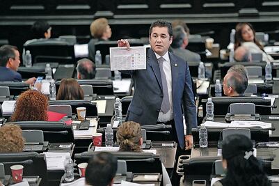 Impera el desorden en la Constituyente