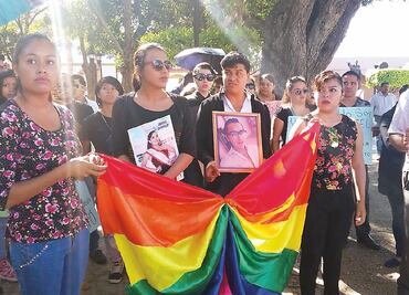 Piden justicia para transexuales