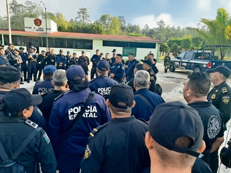 Plagiados en Altamirano por conflicto municipal. Foto: EL UNIVERSAL