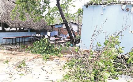 Reportan daños por lluvias en 11 escuelas de Oaxaca