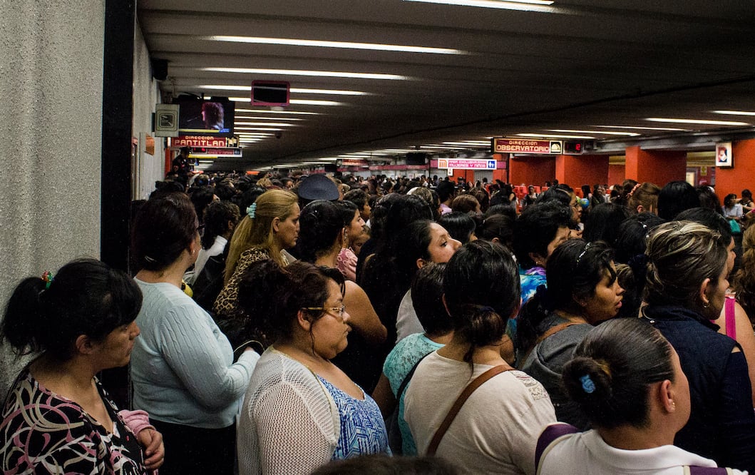 Revelan nuevo método de extorsión en el Metro