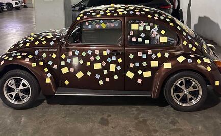 FOTOS Marcelo Ebrard muestra su vochito "tuneado de cariño" por su esposa Rosalinda