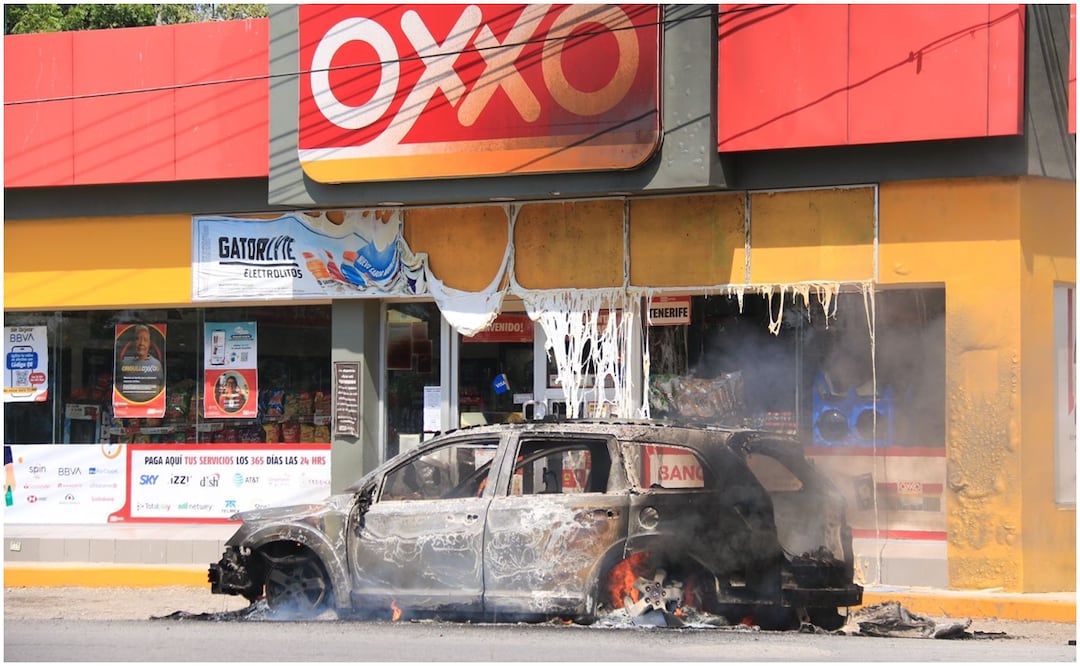 Este 10 de octubre se registra quema de vehículos y comercios en Tabasco. Foto: Luma López / EL UNIVERSAL
