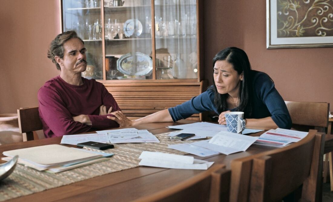 Tony Dalton interpreta en la historia a un abogado que ya no puede comunicarse verbalmente; como esposa del personaje, Vicky Araico. Foto: de BEANCA FILMS