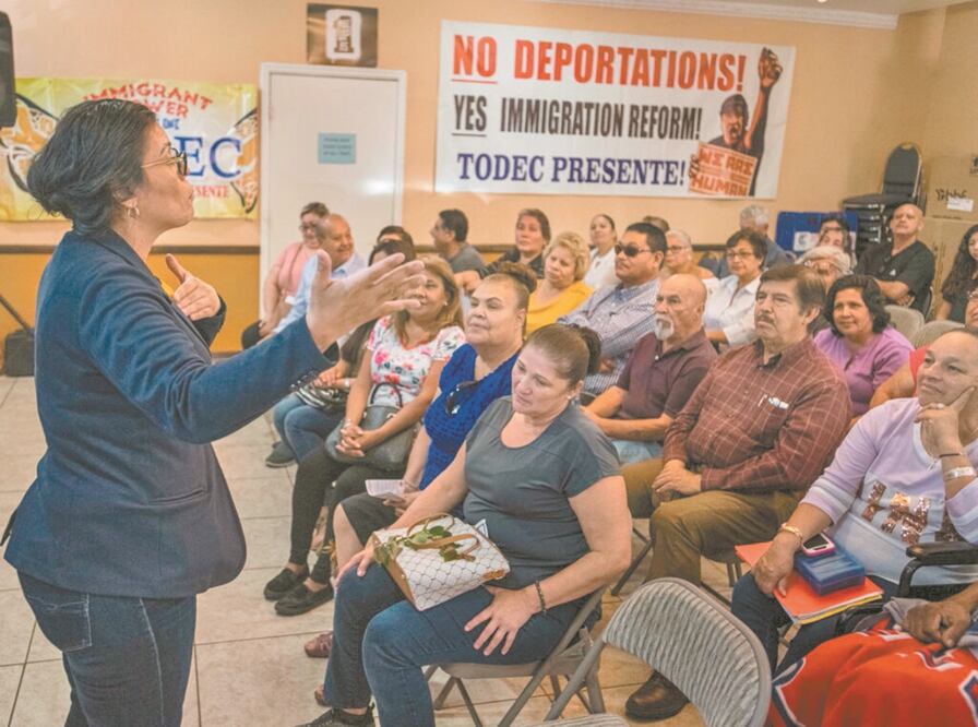 Luz Gallegos, directora Ejecutiva de la organización TODEC, dedicada a la defensa y protección de los migrantes campesinos en California, dijo que “ todos serán vacunados en la primera línea”. Foto: CORTESÍA TODEC
