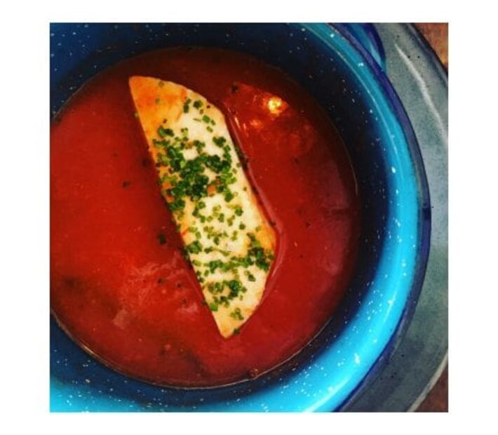 El chef Edgar Núñez llega a Polanquito con Jacinta