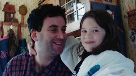 "Cómo descubrí que mi papá escribía 'best sellers' sobre sexo"