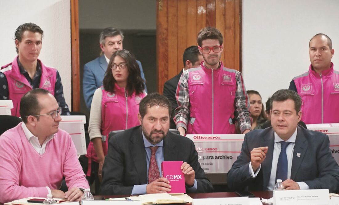 Ricardo Becerra renunció como comisionado para la reconstrucción. Foto: Archivo/ EL UNIVERSAL