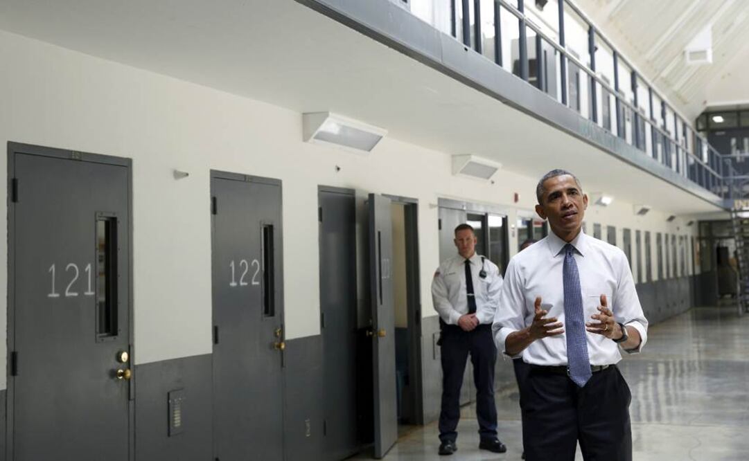 Obama busca promover propuestas como la reducción de las sentencias para los condenados por delitos no violentos relacionados con las drogas, que afectan de forma desproporcionada a los hispanos y afroamericanos   Foto: Reuters