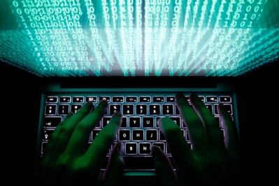 Admiten problema de seguridad en agencia de EU tras hackeo