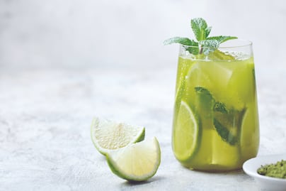 Bebidas saludables para hidratarte y mejorar la digestión de forma natural