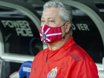 Víctor Manuel Vucetich deja de ser el entrenador de las Chivas