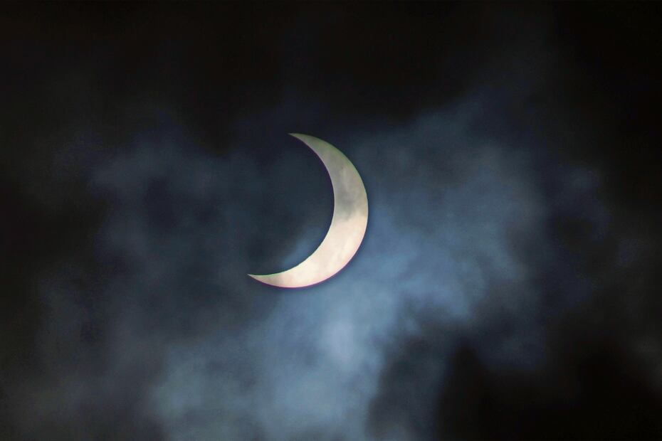 A diferencia de siglos anteriores, el eclipse ocurrió sin temor; la gente en las calles lo disfrutó. Foto: Edwin Hernández | El Universal
