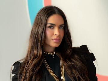 Galilea Montijo luce bikini con top bandeau en Barcelona