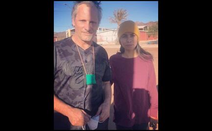 Viggo Mortensen pasea por tierra de los Comca’ac en Punta Chueca, Sonora
