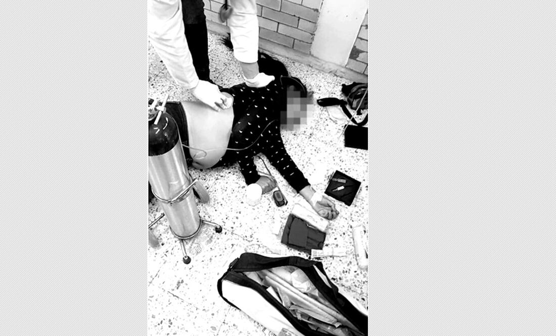 La dirección del plantel determinó suspender las actividades académicas para facilitar la labor de los servicios periciales. / FOTO ESPECIAL