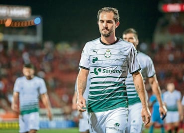 Armenteros tendría su futuro en España