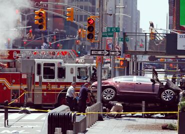 Descartan terrorismo en atropellamiento en Times Square